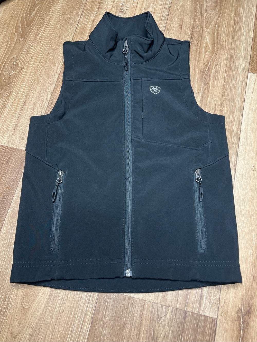Ariat Youth XS (7) Softshell Vest Black Fleece Lined Water Resistant 203